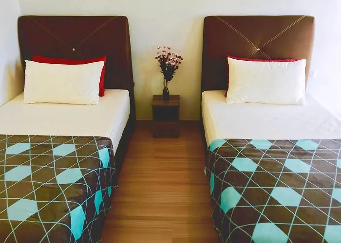 Luxury Seaview Family Suite By Little Cabin