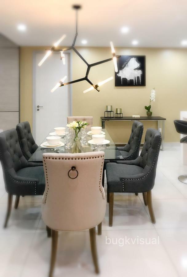 Luxury Seaview Family By Little * George Town