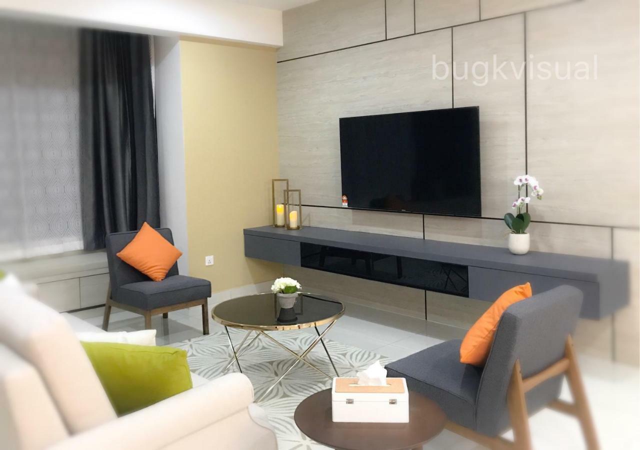 Luxury Seaview Family By Little * George Town