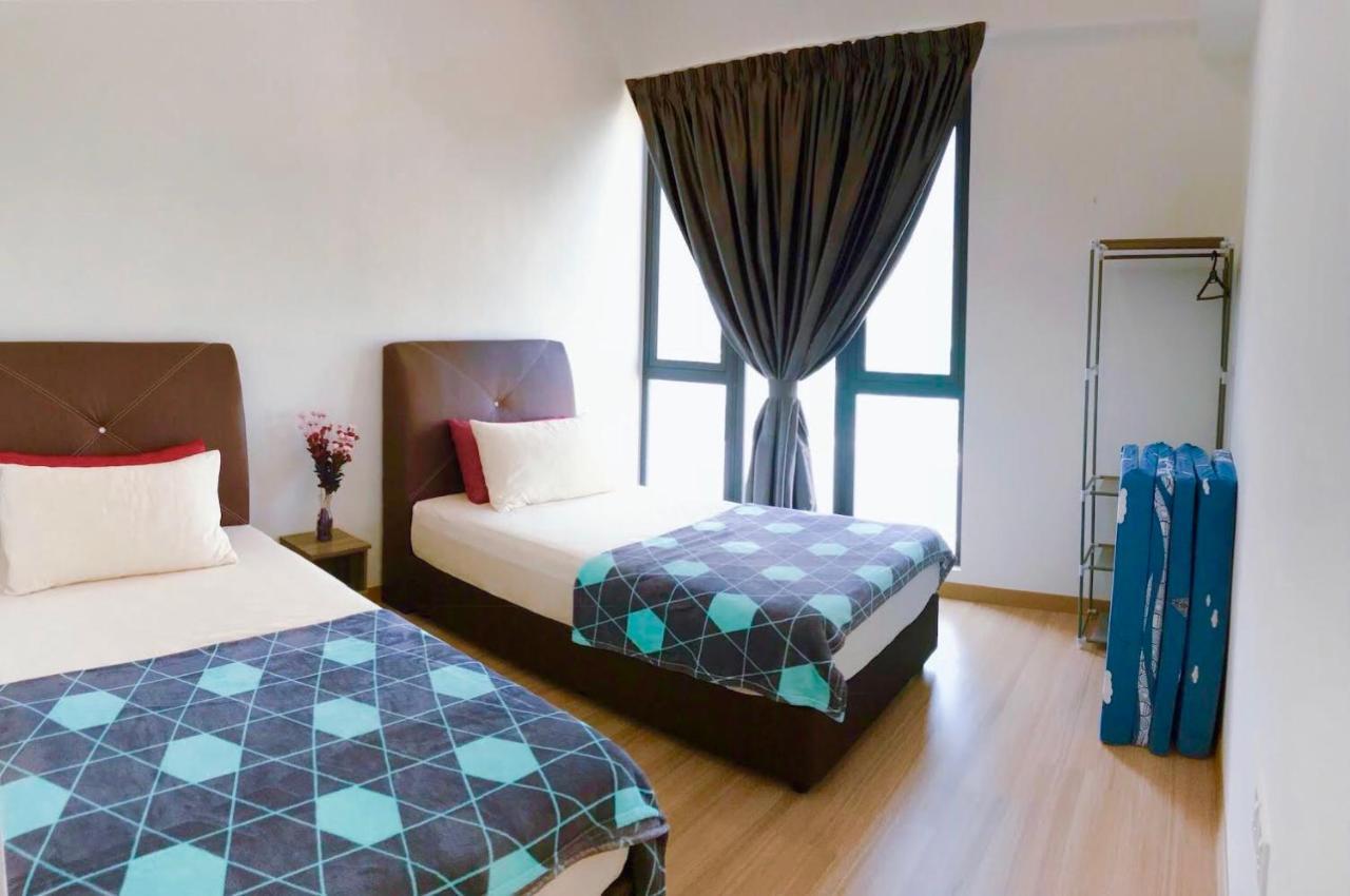 Luxury Seaview Family By Little * George Town